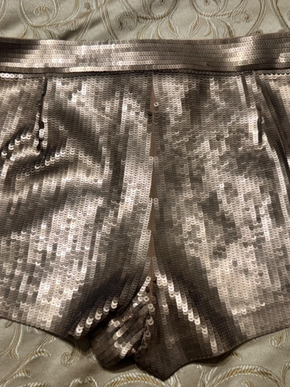 NWT EXPRESS SEQUIN ROSE GOLD SHORTS SZ:8